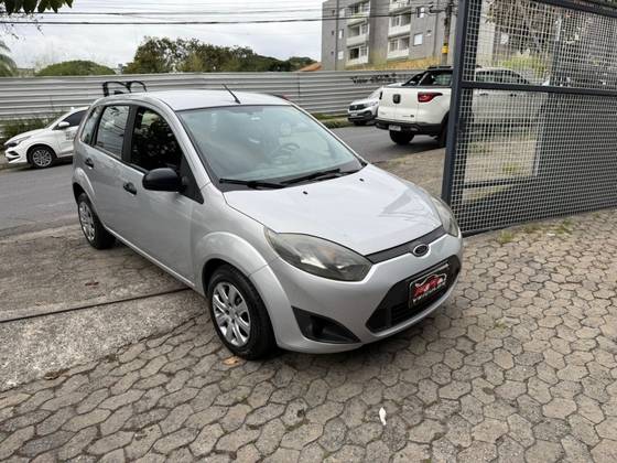FORD FIESTA 1.6 MPI HATCH 8V FLEX 4P MANUAL FORD FIESTA 1.6 MPI HATCH 8V FLEX 4P MANUAL